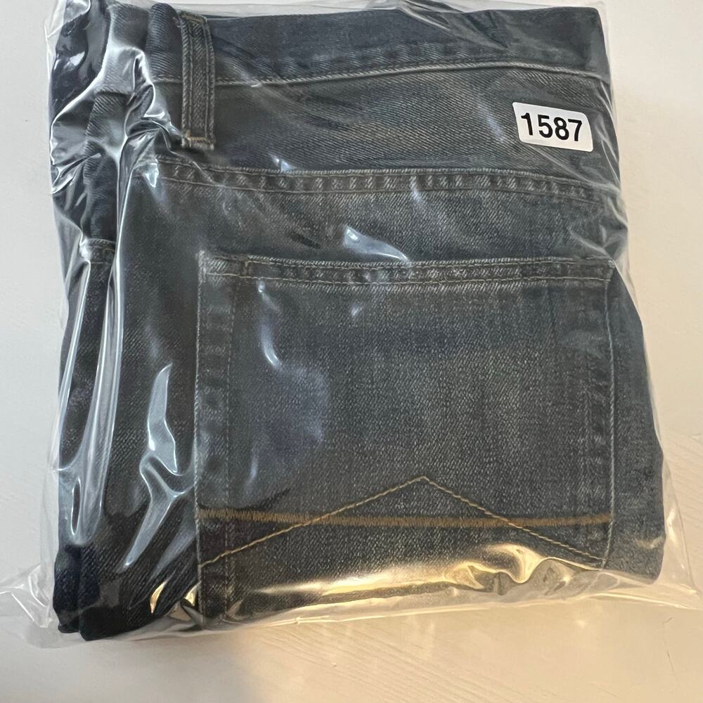 Aeropostale Relaxed Fit Distressed Jeans | Men's Size 36x32 - Picture 8 of 9
